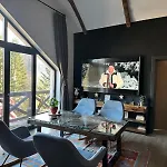 Casa Larisa Antonia Apartments